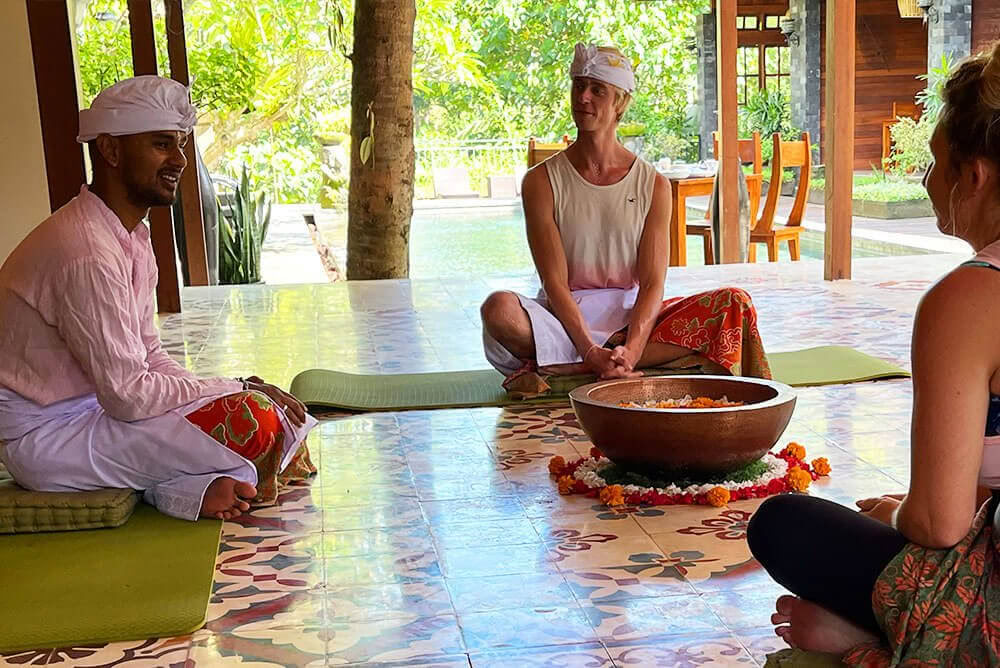 500-timmars yogalärarutbildning på Bali, Ubud – 1 juli till 25 augusti 2026