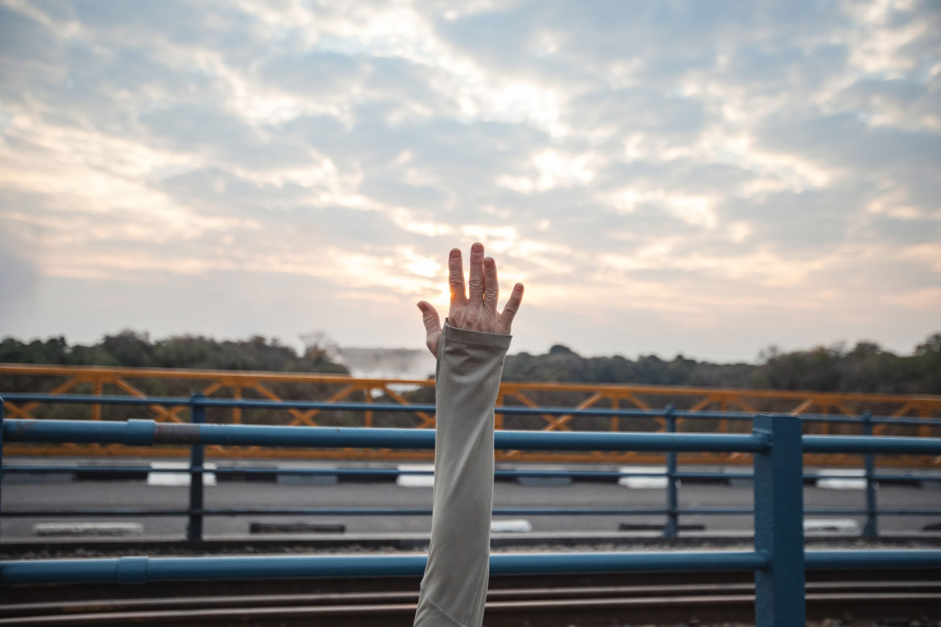 Yoga på bron