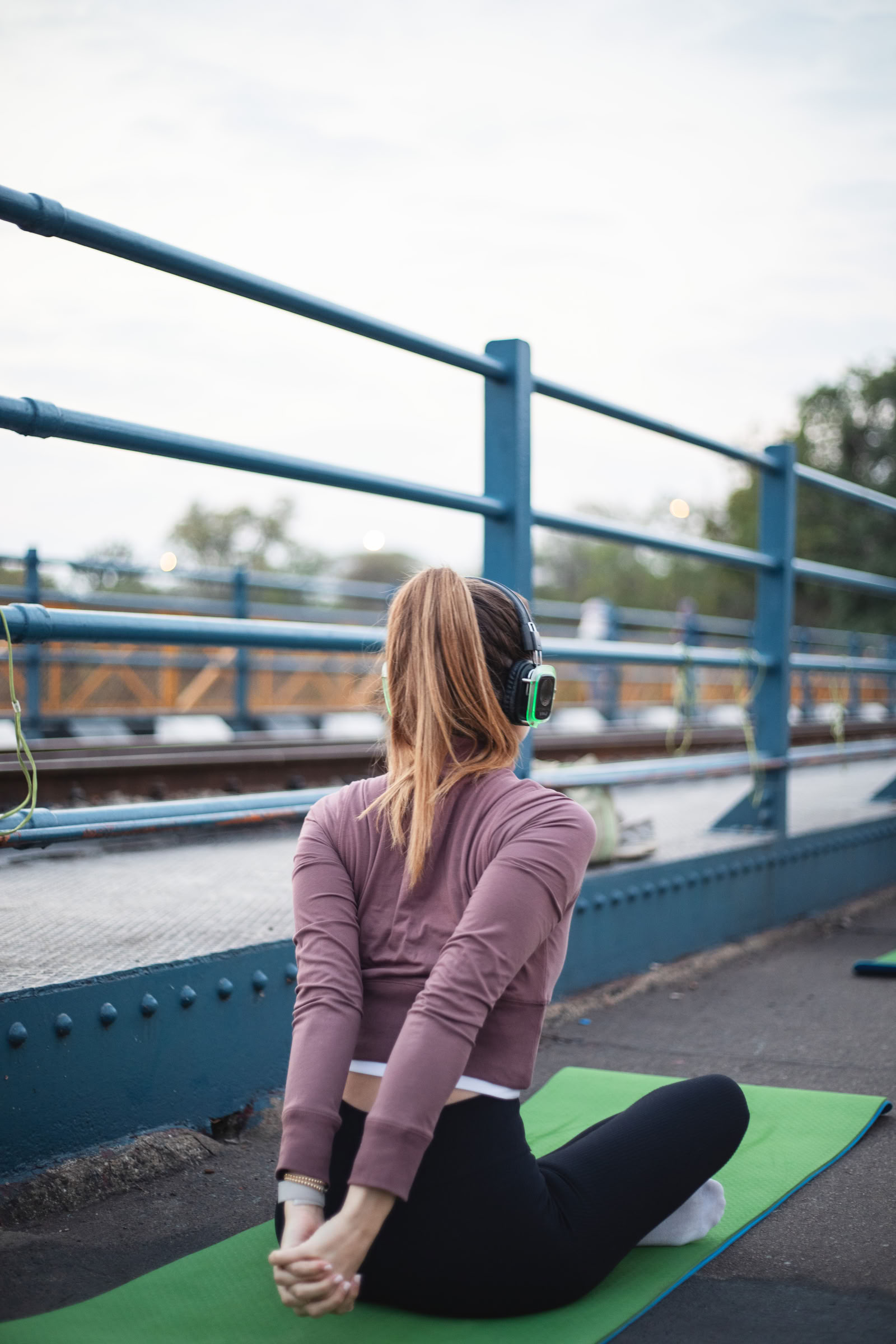 Yoga på bron