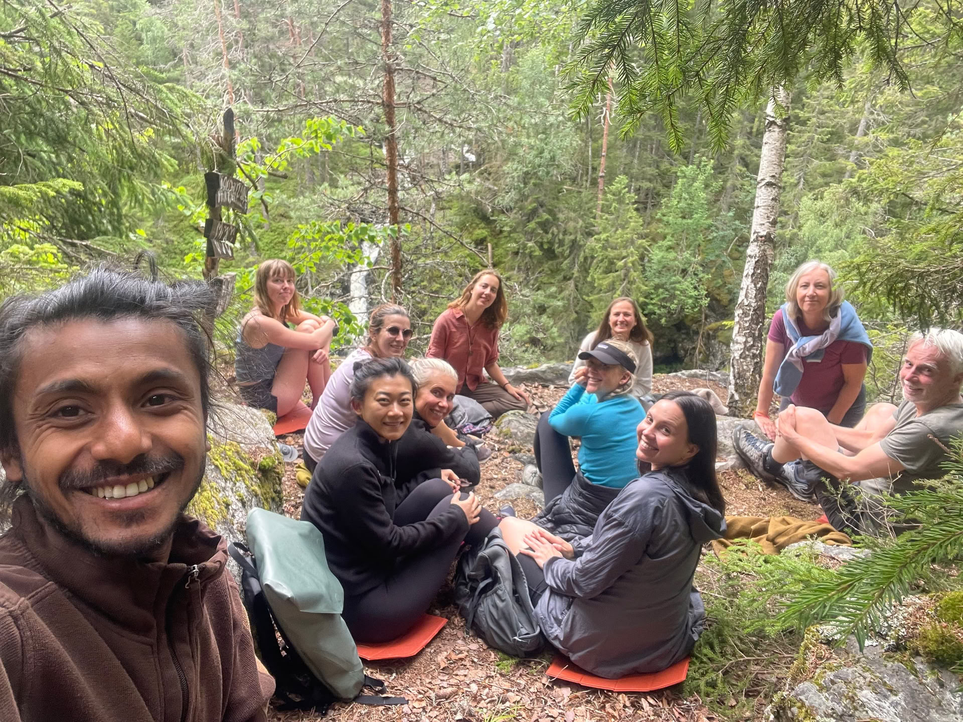 Koppla bort, slappna av och fördjupa dig i naturen yogaretreat