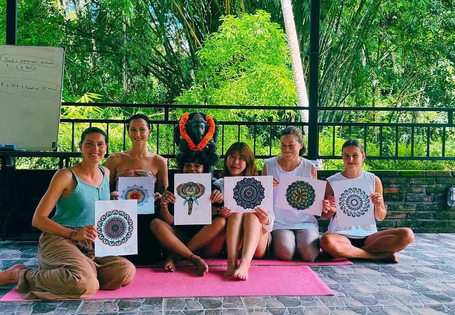 200-timmars yogalärarutbildning i Thailand