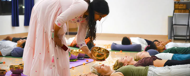 Ljudhelande yogalärarutbildning i Rishikesh