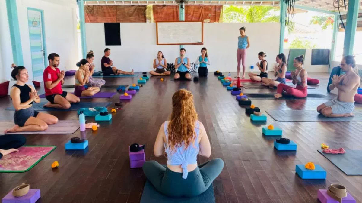 200 timmars yogalärarutbildning i Rishikesh