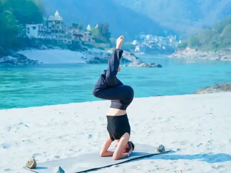 300 timmars Hatha Yoga-lärarutbildning