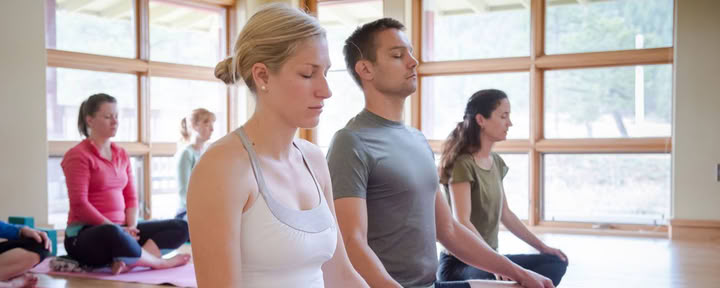 Tyst meditationsretreat: Kärleksfullhetens vagga