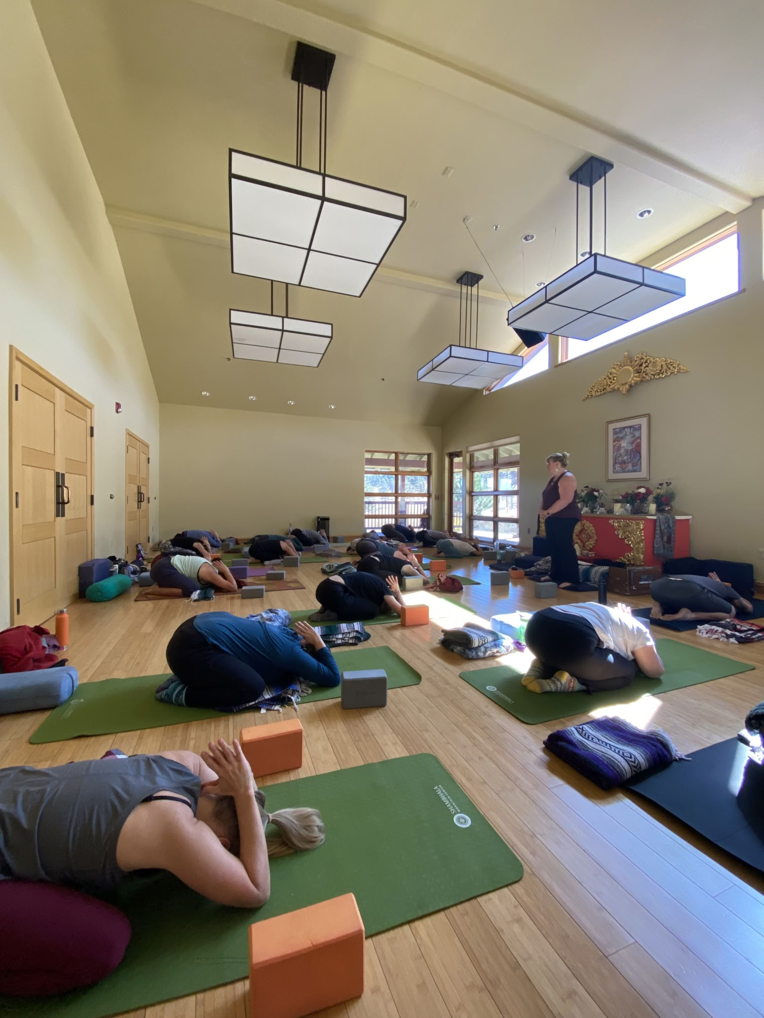 Att vända sig inåt: en yogaretreat på hösten