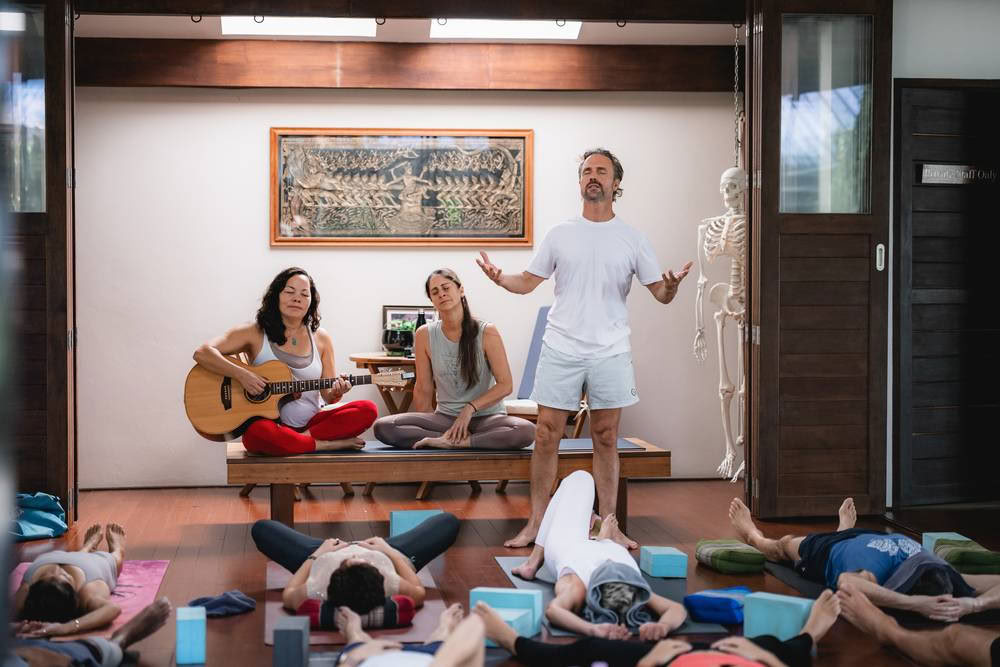 Nyårsyogaretreat med meditation och träning