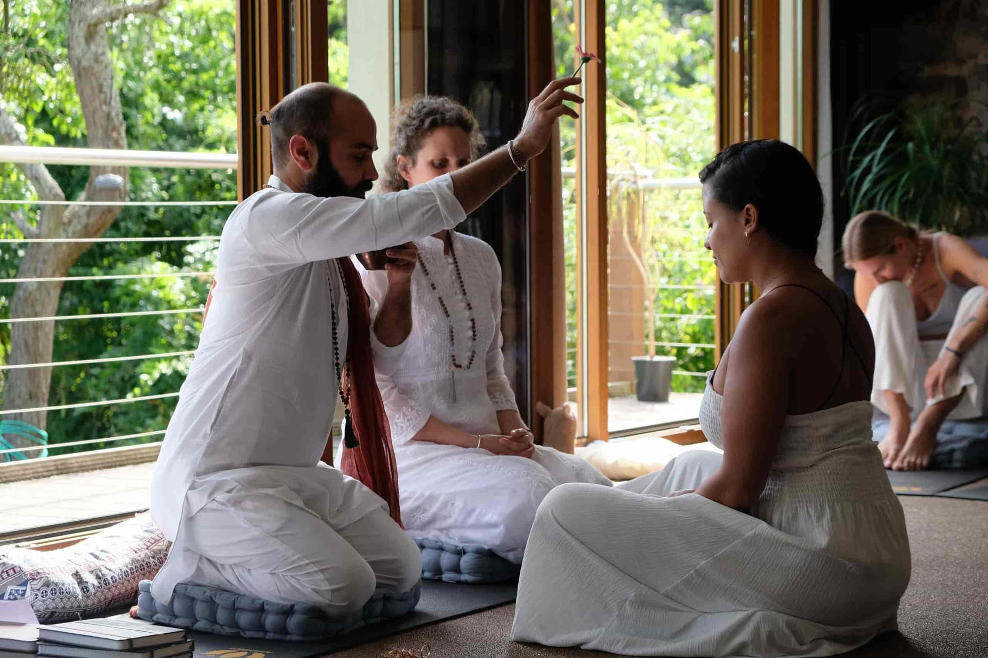 100 timmars Ashtangaträning