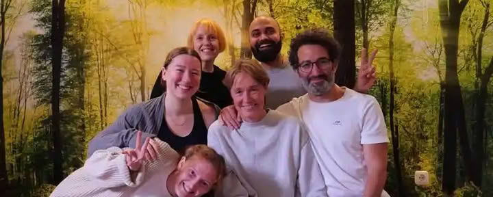 100 timmars Ashtangaträning