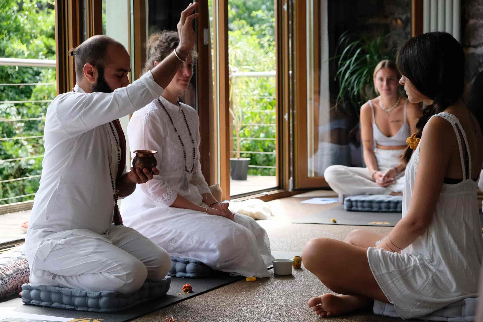 50 timmars pranayama-utbildning i Tyskland