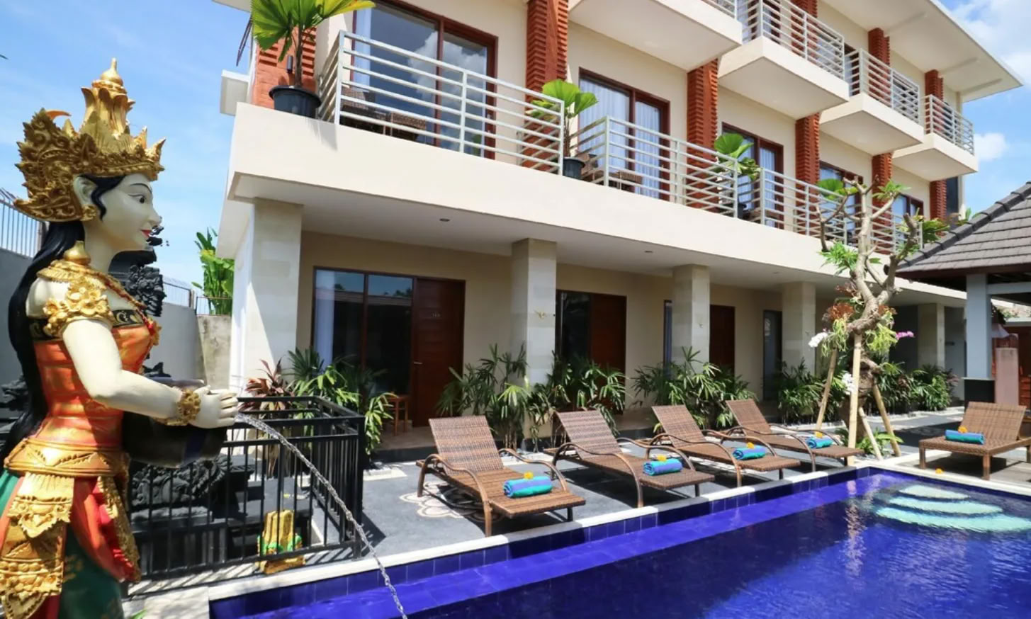 300-timmars yogalärarutbildning på Bali