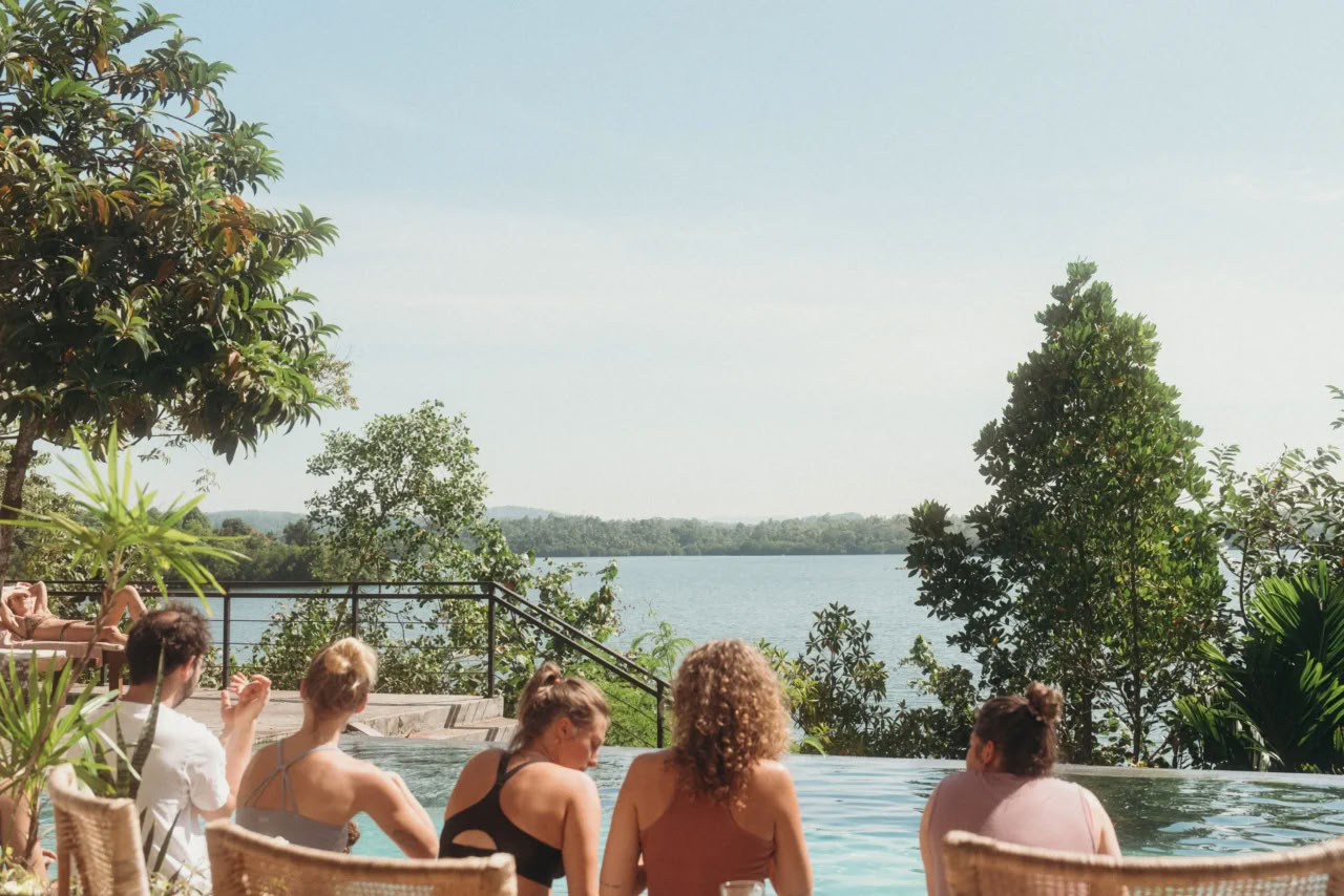 Synergi Vinyasa-yogaretreat på Lanka Yoga