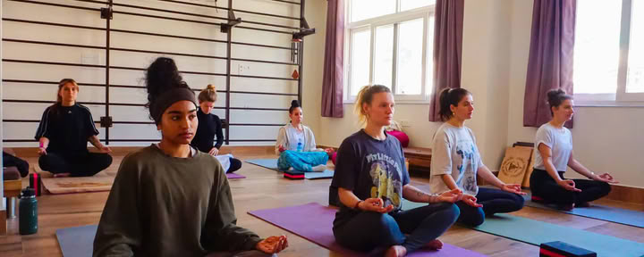 4 nätter och 5 dagar yoga- och välmåenderetreat i Rishikesh, Indien