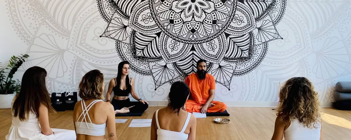 50 timmars meditations- och pranayamakurs (medveten andning) fördjupningskurs (YACEP) hybrid
