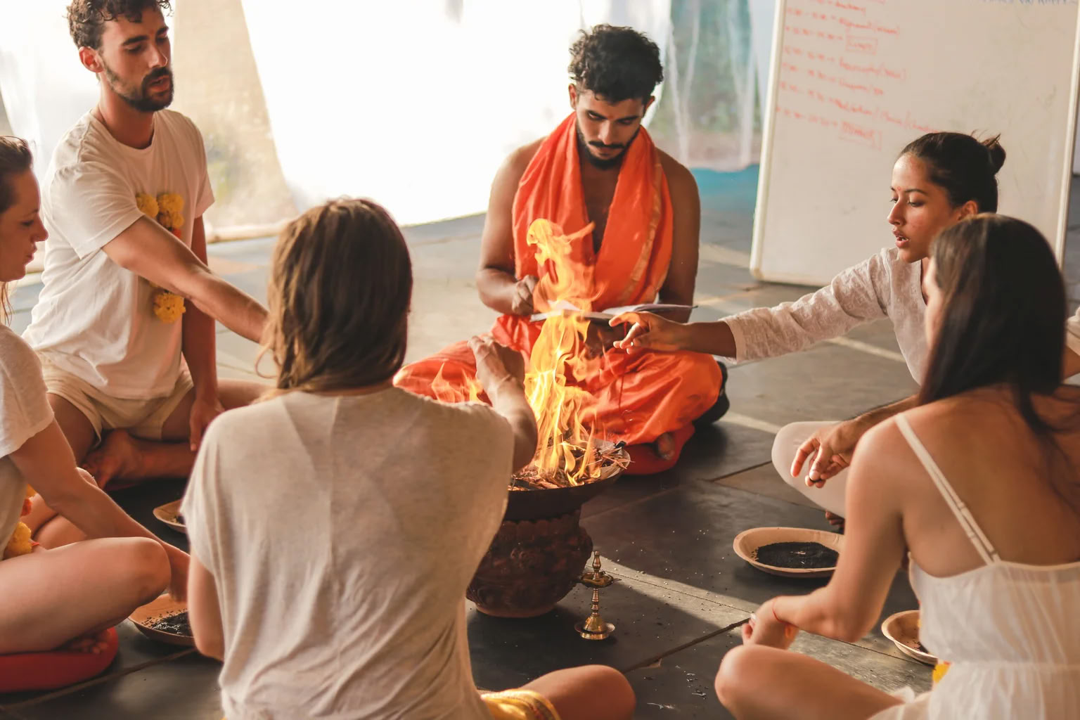 200 timmars yogalärarutbildning i Goa