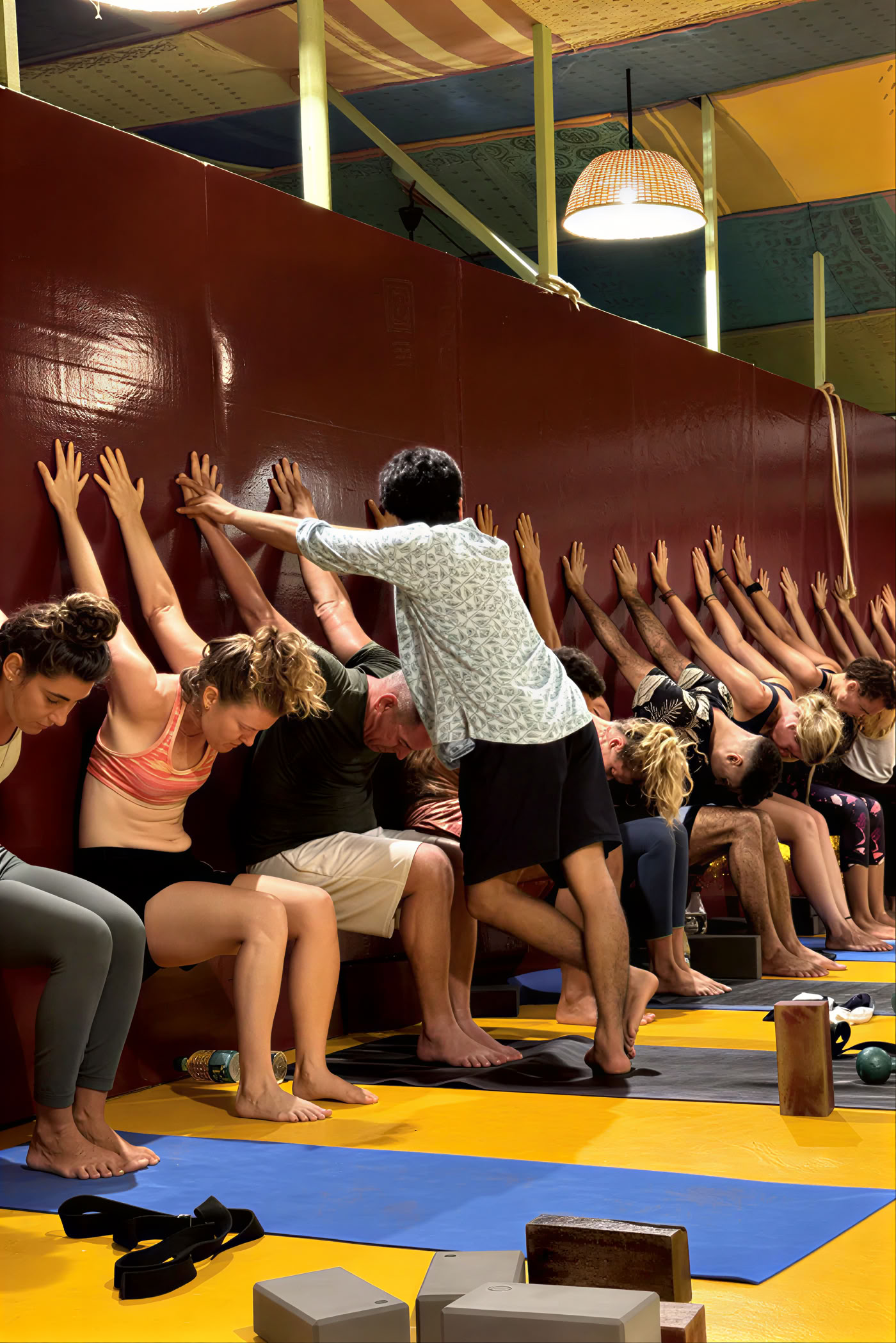 Drop-in-yogaklasser i Varkala, Kerala