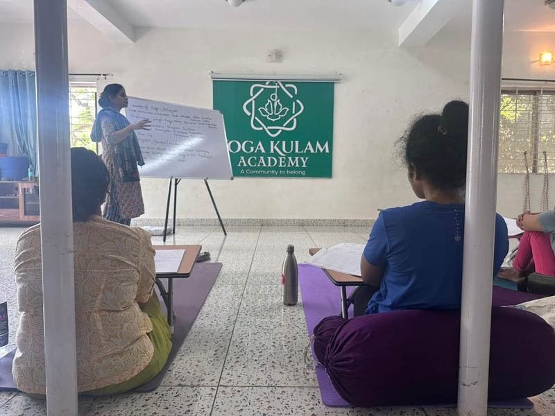 200 timmars yogalärarutbildning på vardagar i Bengaluru