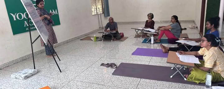 200 timmars yogalärarutbildning på vardagar i Bengaluru