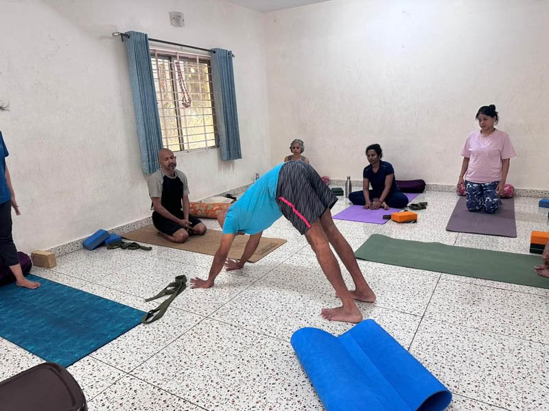 200-timmars helg-yoga TTC i Bengaluru
