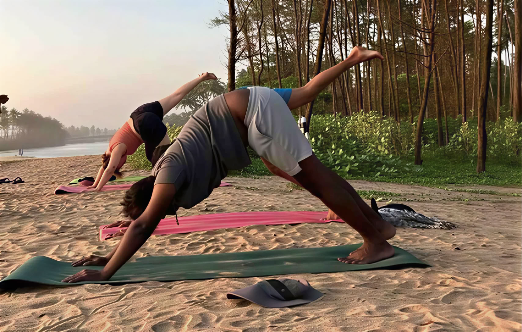500 timmars yogalärarutbildning i Kerala