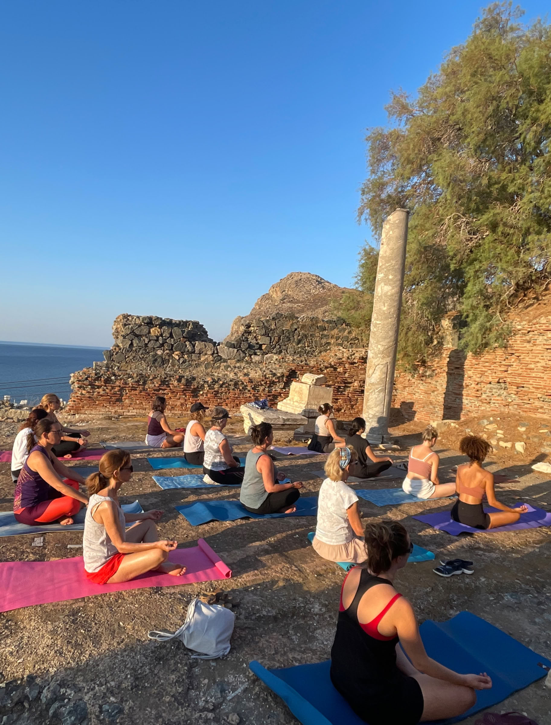 200-H Vinyasa- och Hathayogalärarutbildning, Kreta, Grekland 07–27 november 2026