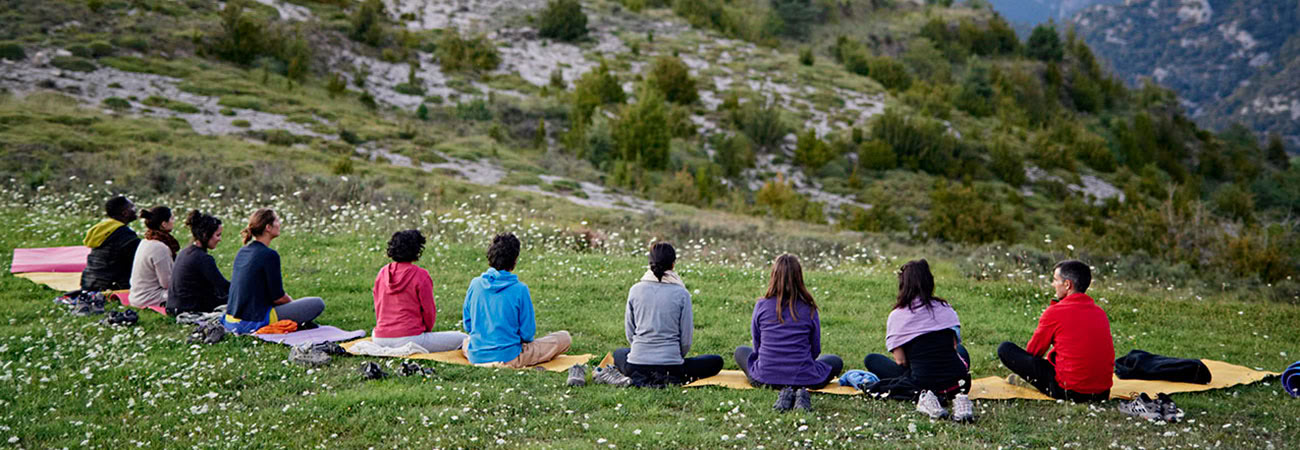 Vördnad för livet: Yoga, mindfulness och vandringsretreat