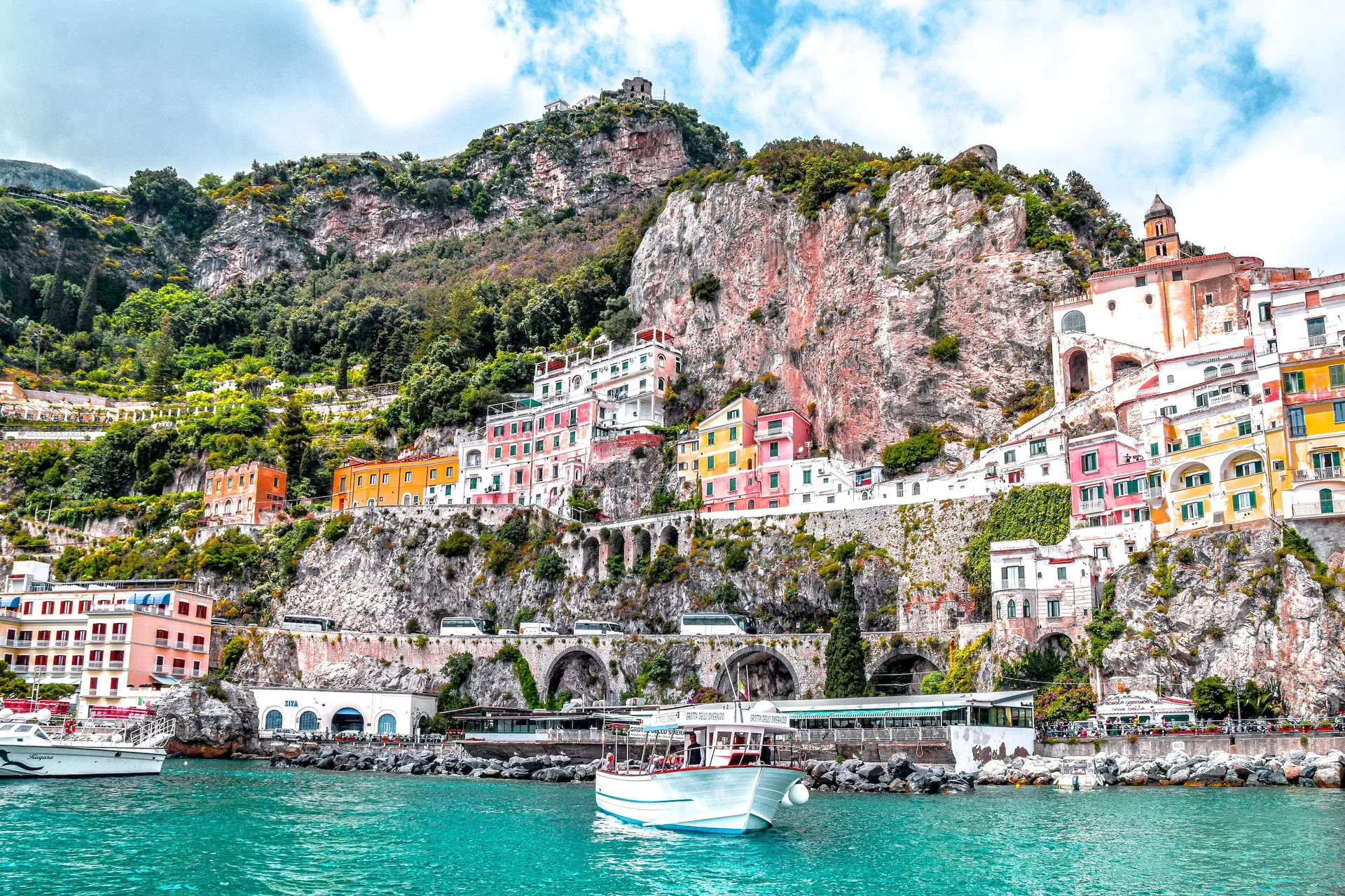 Pilateslek för mamma och bebis (0–12 månader)