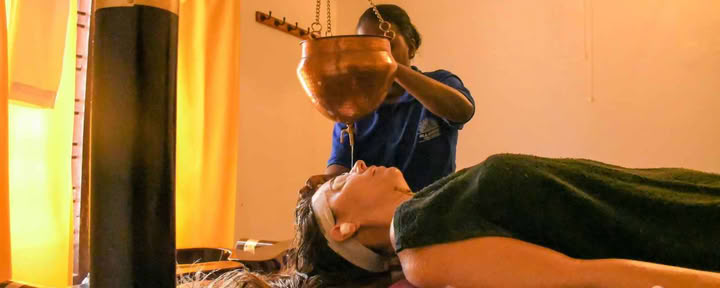 14-dagars Panchakarma- och yogaretreat i Varkala, Kerala