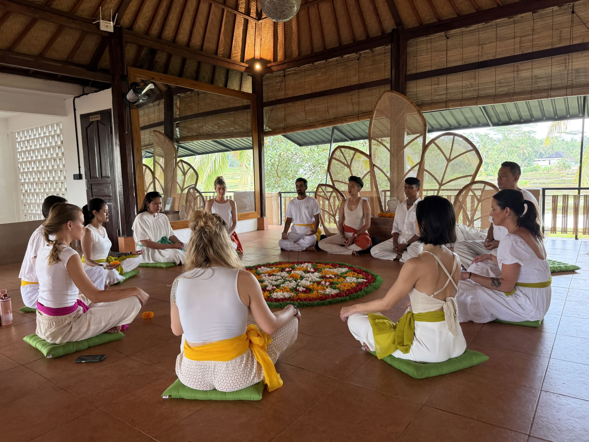 200-timmars yogalärarutbildning på Bali