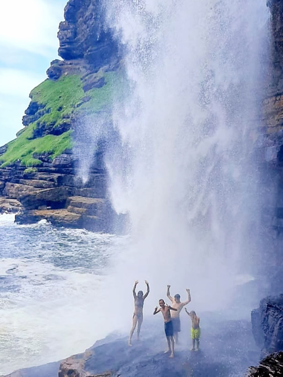 Safari och vandring vid Waterfall Bluff
