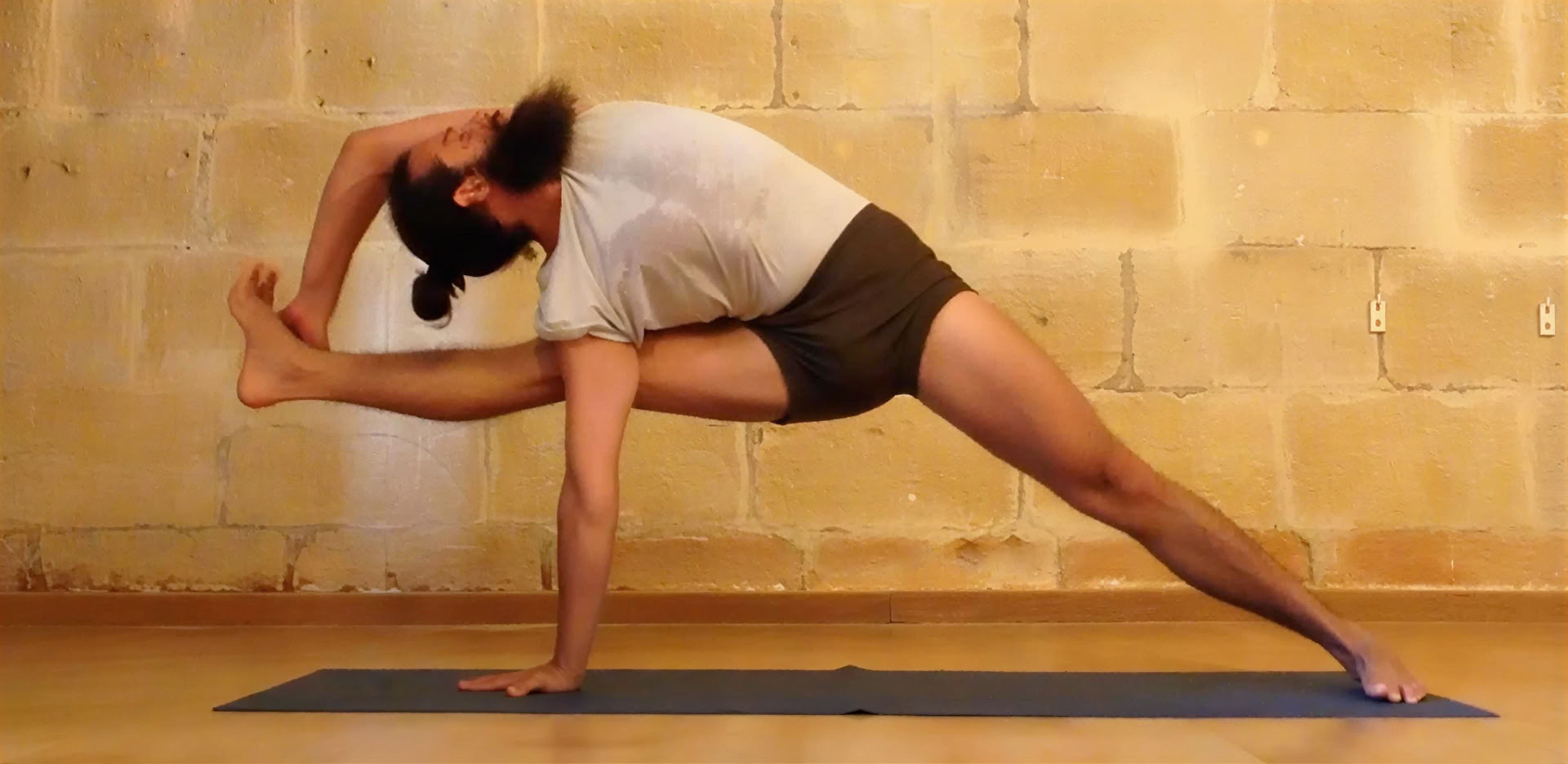 Yogakurs med Angelo Cecchi