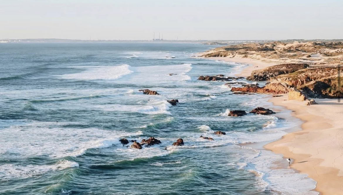 Återkoppla med yogaretreat i Portugal