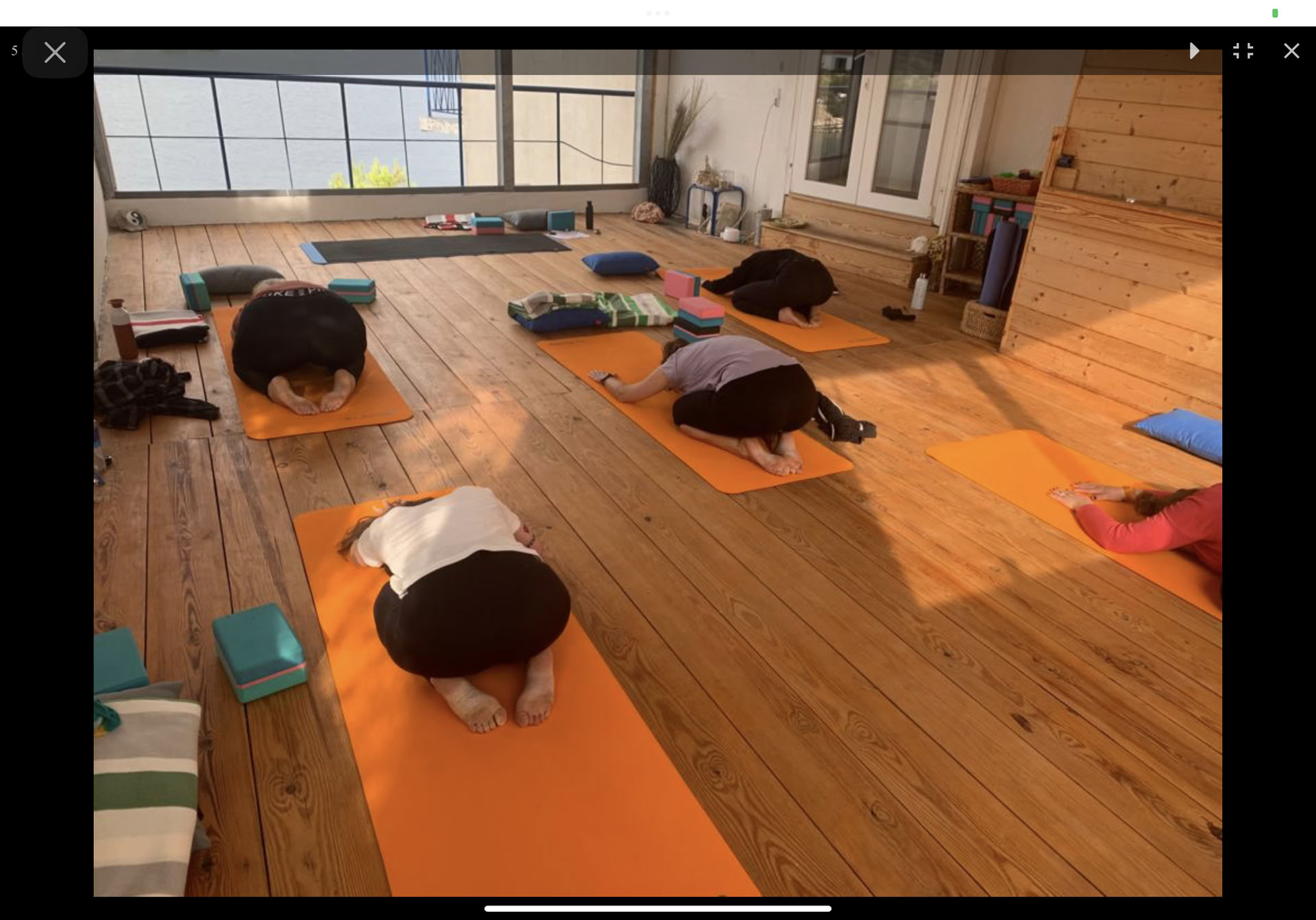 Höstretreat för återhämtning och avslappnande yoga