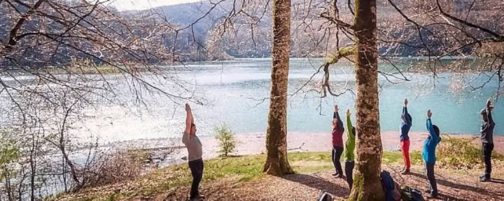 Vandrings-, yoga- och meditationssemester på våren
