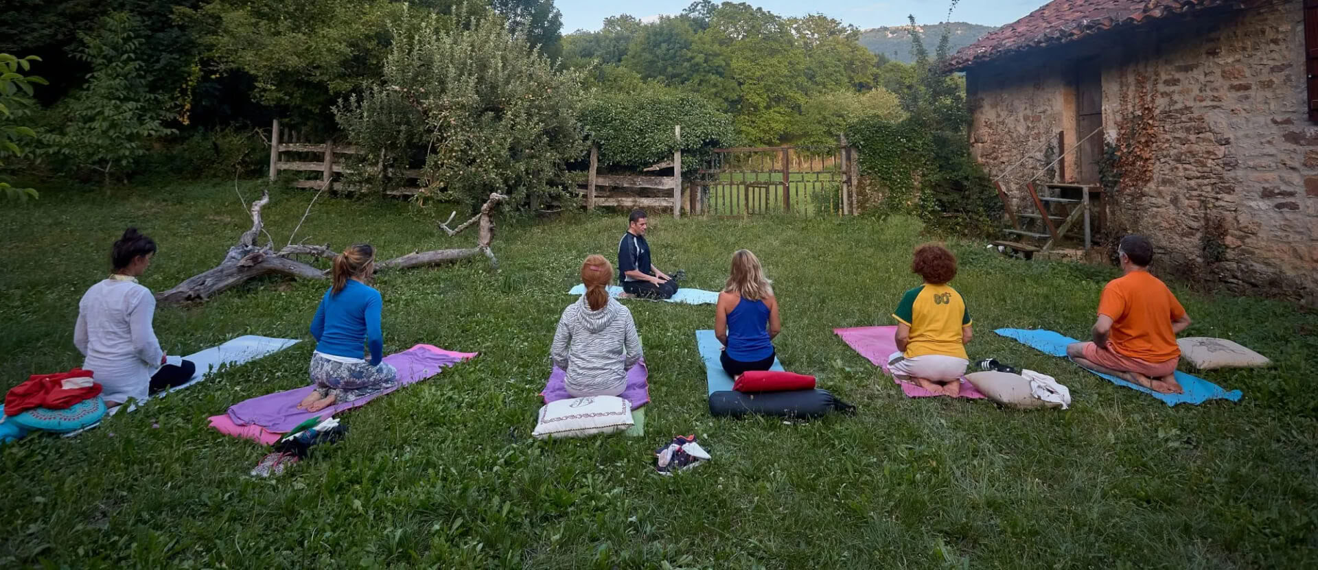 Augustihelg med yoga och meditationsretreat