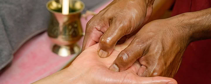 21 dagars certifieringskurs i ayurvedisk massage och panchakarmaterapi