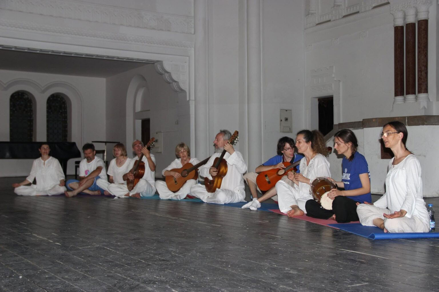 7-dagars lärarutbildning i kirtanyoga