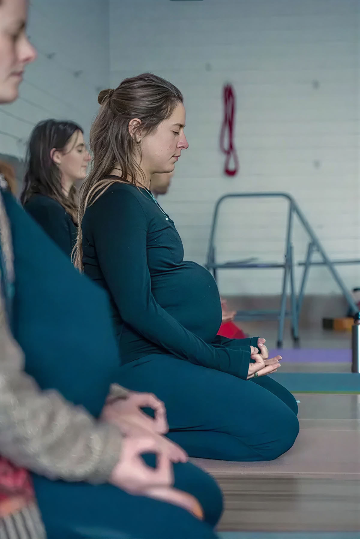85-timmars gravidyogalärarutbildning i Rishikesh