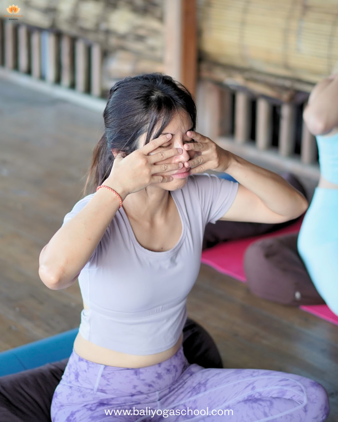 100 timmars yin-yogalärarutbildning på Bali, Indonesien
