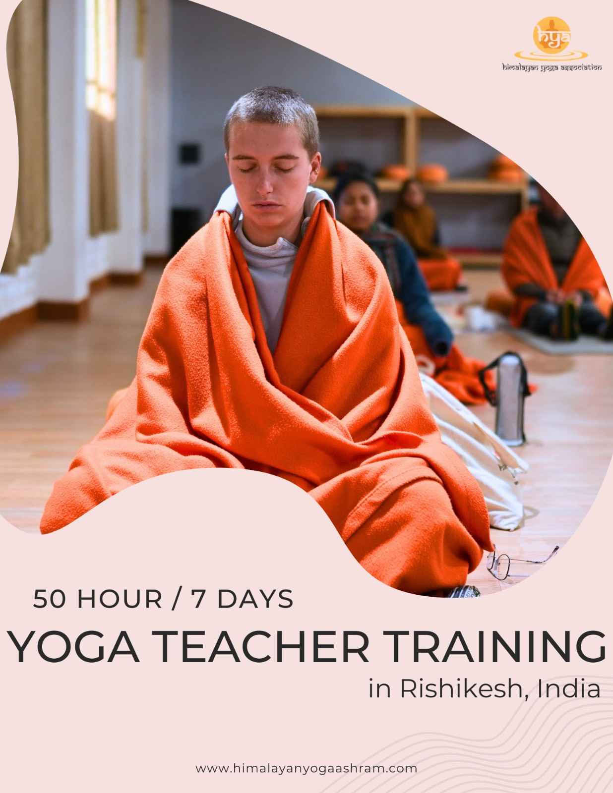 300-timmars yogalärarutbildning i Varkala, Kerala, Indien