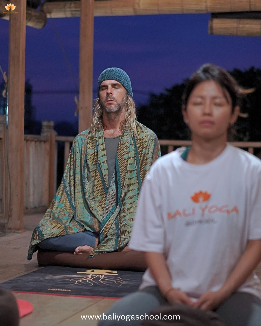 500 timmars yogalärarutbildning i Uluwatu, Bali