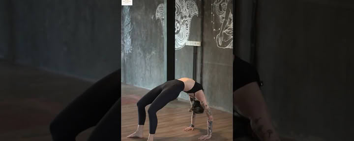 100-timmars yogalärarutbildning i Uluwatu, Bali