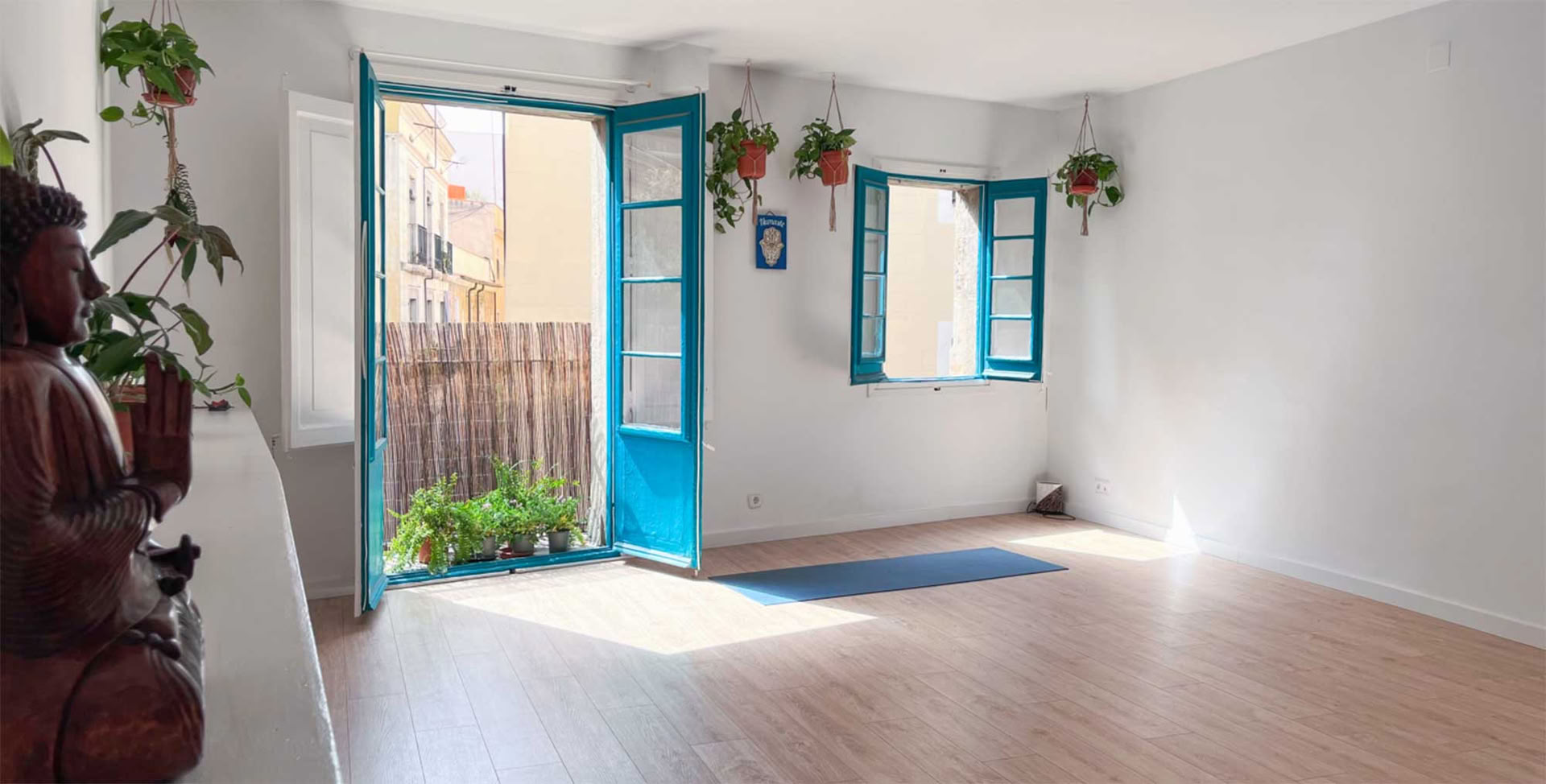 Hyra av yogasal