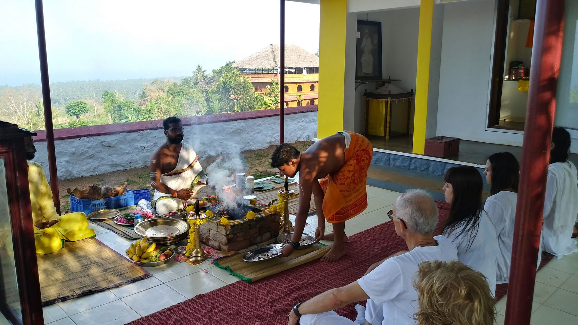 Yoga-retreat på ett ashram