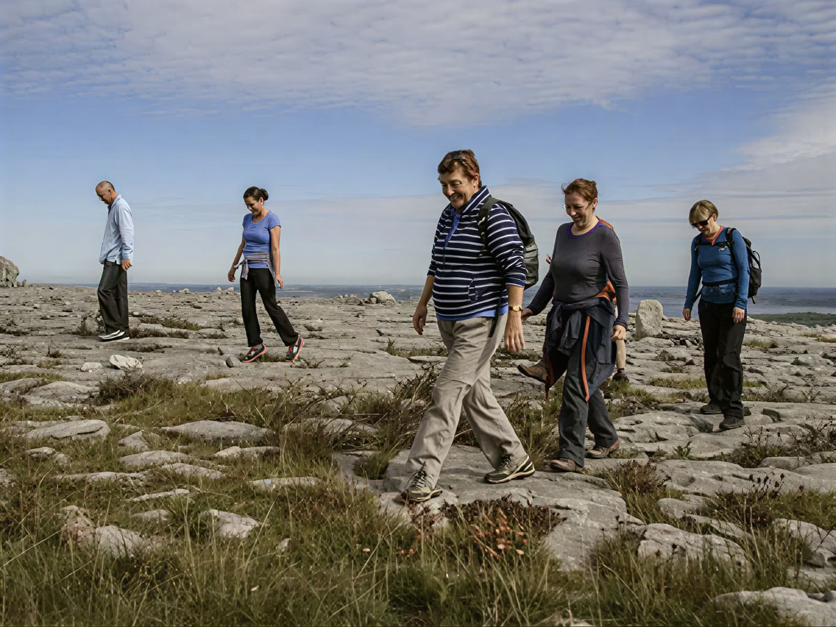 Vinyasa- och yin-yoga med Carmel Cronin | Burren Yoga Retreat | Wellness Retreats Ireland
