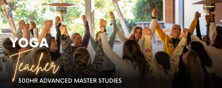 300 tim YTT | Chakra Flow University – Ayurveda-livsstil