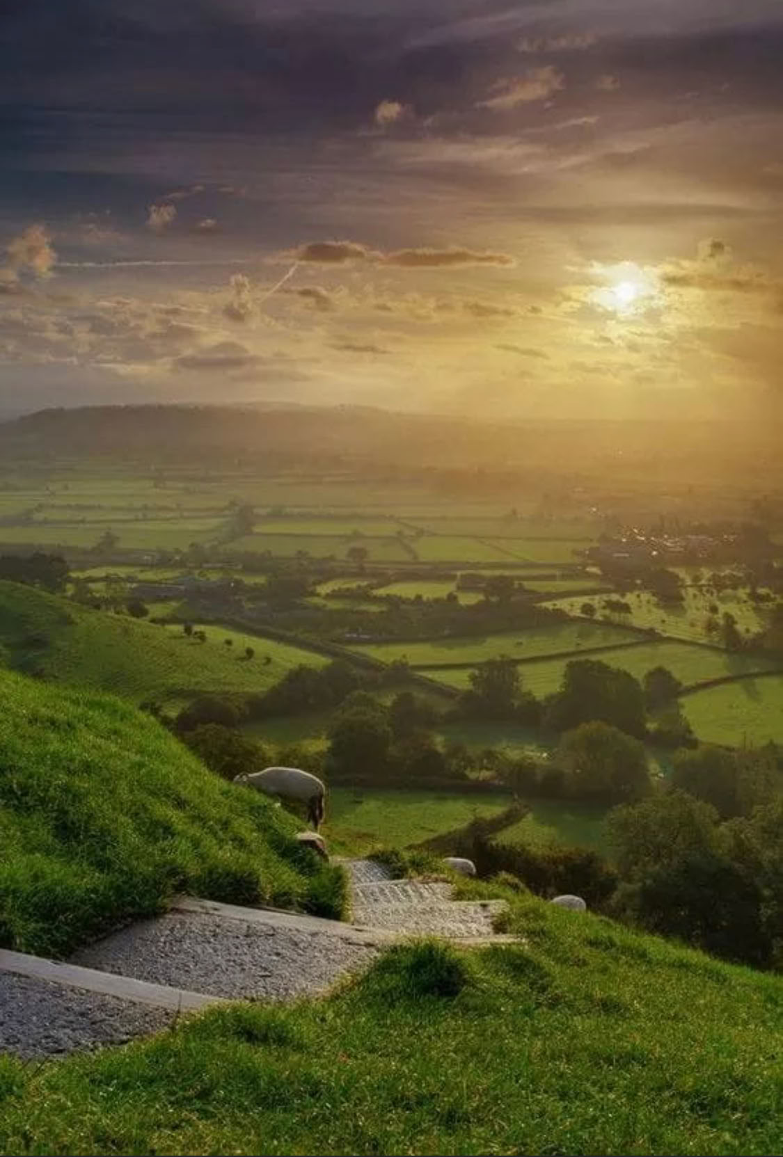 Meditationsretreat vid heliga platser i Glastonbury – torsdag 3 september kl. 16.00 – söndag 6 september kl. 10.30