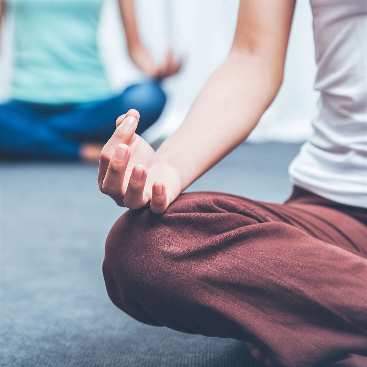 Resilienta tonåringar och pre-tonåringar - yoga och lekterapi