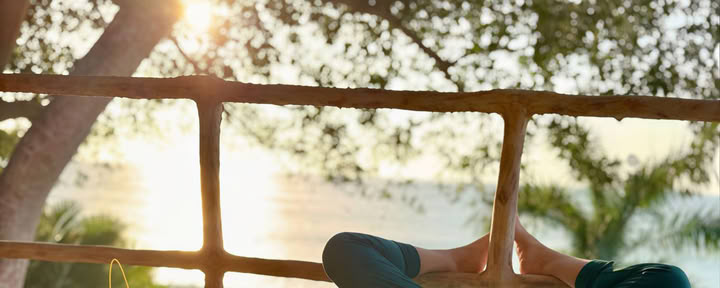 Vårda kroppen och återställ själen med aktiv och återhämtande yoga