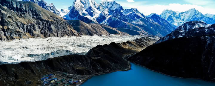 Everest Gokyo Lake-trekkingtur för dina drömmar